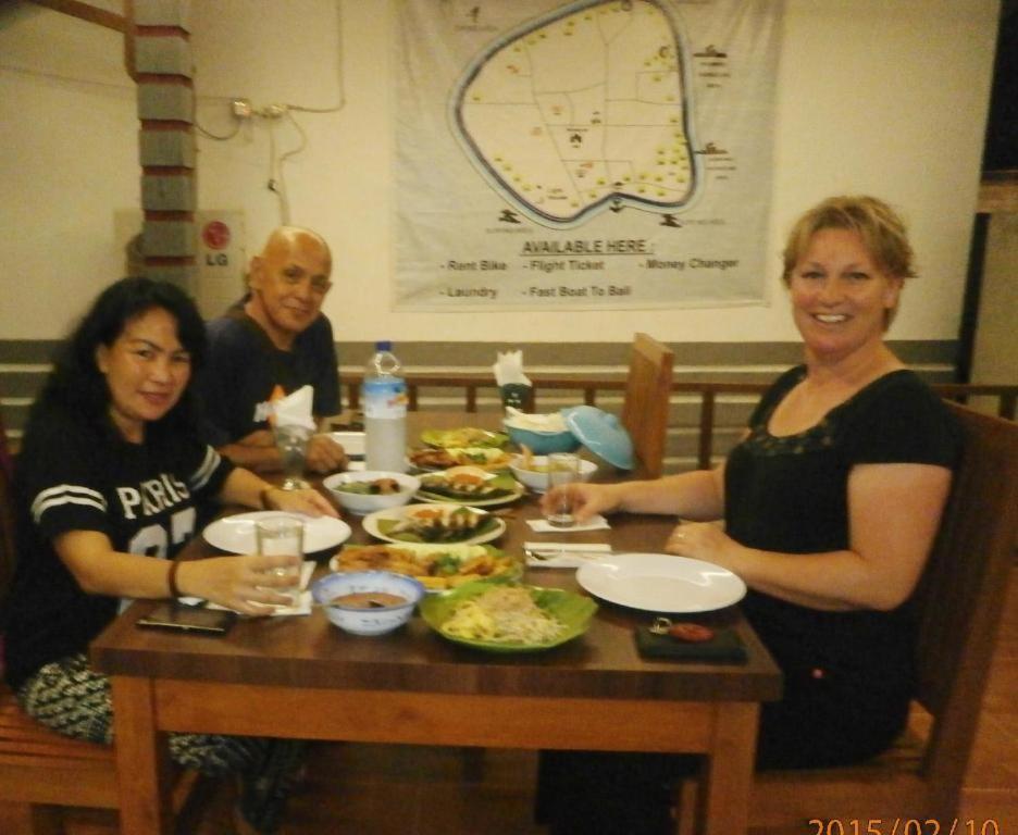 Five Time Home Stay 길리 아이르 외부 사진