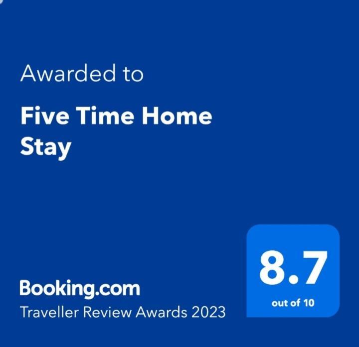 Five Time Home Stay 길리 아이르 외부 사진